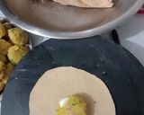 A picture of step 3 of Dal Kachori.