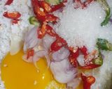 Foto langkah ke 2 dari resep 30. Telur Dadar Kelapa Parut 🍳🥥.
