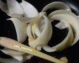 Foto langkah ke 2 dari resep Cumi kunyit.