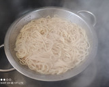 Foto del paso 1 de la receta: Espaguetis con butifarra y pimientos en 23 minutos