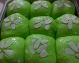 Foto langkah ke 5 dari resep Roti Sobek Pandan Melaka.