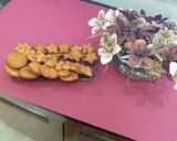 A picture of step 2 of Khasta sweet.