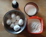 Foto del paso 1 de la receta: Bizcocho de vainilla