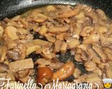 Foto del passaggio 4 della ricetta Nuovo risotto mare e monti funghi e gamberi fatto a modo mio 👩‍🍳🇮🇹🌍🏡🌇🦁💝