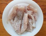 Foto del paso 1 de la receta: Filete de robalo con salsa de cebollín y vino blanco