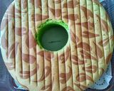 Foto langkah ke 9 dari resep Bolu pandan aka bolu kecebong kocok all in one.