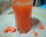 A picture of step 4 of Fresh Carrot Juice.