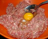 Foto del paso 1 de la receta: Corazoncitos de hamburguesas