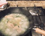 A picture of step 3 of WFH special - radish chicken wings soup 🖥.