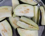 A picture of step 2 of Soy Limang Terung (Eggplant with Soya and lemon).