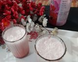 A picture of step 3 of Rose Lassi.