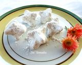 A picture of step 14 of Kymi Almond Sweets.