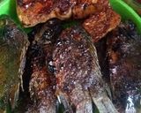 Foto langkah ke 6 dari resep Mujair vs tahu goreng bakar.
