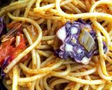 A picture of step 5 of Purple Cabbage Stirfried Pasta.