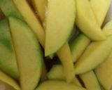 Hình bước làm 3 của món Xoài lắc
