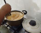 A picture of step 5 of Arroz con Coco.