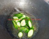 Foto langkah ke 2 dari resep TUMIS OYONG TELUR sederhana.