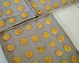 Foto langkah ke 9 dari resep Raisin Cookies.