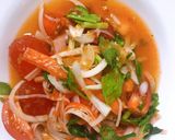 รูปขั้นตอนการทำที่ 3 ของ ยำไข่แดงเค็ม หมูกรอบ