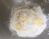 Une image de l'étape 3 de Pâte brisée épeautre,lait et vanille.