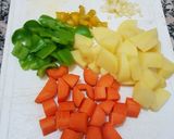 Foto del paso 2 de la receta: Fideos con estofado de pollo y vegetales salteados