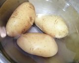 صورة لخطوة 1 من وصفة حشوة البطاطس للسمبوسه 😋