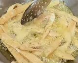 A picture of step 4 of Namak Pare.