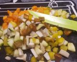 Foto del passaggio 1 della ricetta Coroncina di riso nero con verdure
