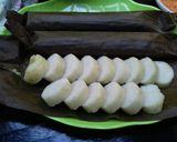 Foto langkah ke 5 dari resep Lontong Daun Pisang 5.30.7.