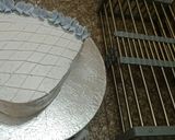 A picture of step 6 of 3 color cream cake.