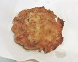 Foto del paso 10 de la receta Tempurburguesa de pollo, champiñones y mozzarella con guarnición