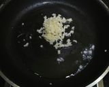 Gambar langkah 3 resipi Kacang Buncis Goreng Telur.