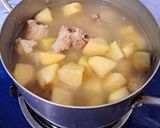 Hình bước làm 4 của món Canh sa kê nấu sườn non