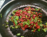 Foto del paso 2 de la receta: Ternera con arroz basmati frito y doble pimiento