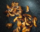 Foto langkah ke 2 dari resep Kwetiaw Goreng Jamur.