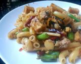 รูปขั้นตอนการทำที่ 3 ของ ผัดทั้งใบ+ก้านอ่อนกระเพรา #Useeverypart Basil Stir Fried