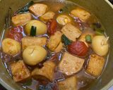 Foto langkah ke 4 dari resep Semur Tahu Telur Puyuh.