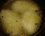 Foto del paso 2 de la receta: Torticas y buñuelitos de yuca con quesito