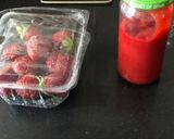 A picture of step 7 of Strawberry cheese cake.
