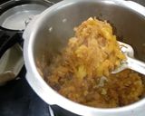 A picture of step 3 of Cabbage Curry.
