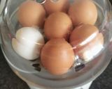 Foto del paso 1 de la receta: Huevos rellenos fríos
