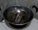 Foto langkah ke 2 dari resep Ikan cuek sambel.