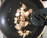 Foto langkah ke 2 dari resep Sup Ayam Jamur.
