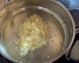 Foto del paso 7 de la receta: Arroz con rape y gambones, calabaza y espinacas