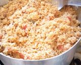 A picture of step 3 of Jellof Rice and Salad with Chicken.