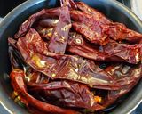 Foto del paso 3 de la receta: Birria de pavo🌺