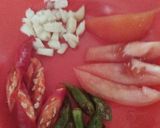 Foto langkah ke 2 dari resep Udang Tahu Saus Asam Manis.