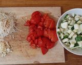 Tejszínes-cukkinis tészta olívabogyóval recept fázis 1 fotója