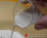 Φωτογραφία βήματος 1 της συνταγής Muffins-πιτσάκια έκπληξη