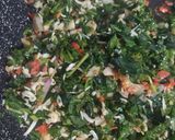 Foto langkah ke 4 dari resep Tumis Teri Daun Pepaya.